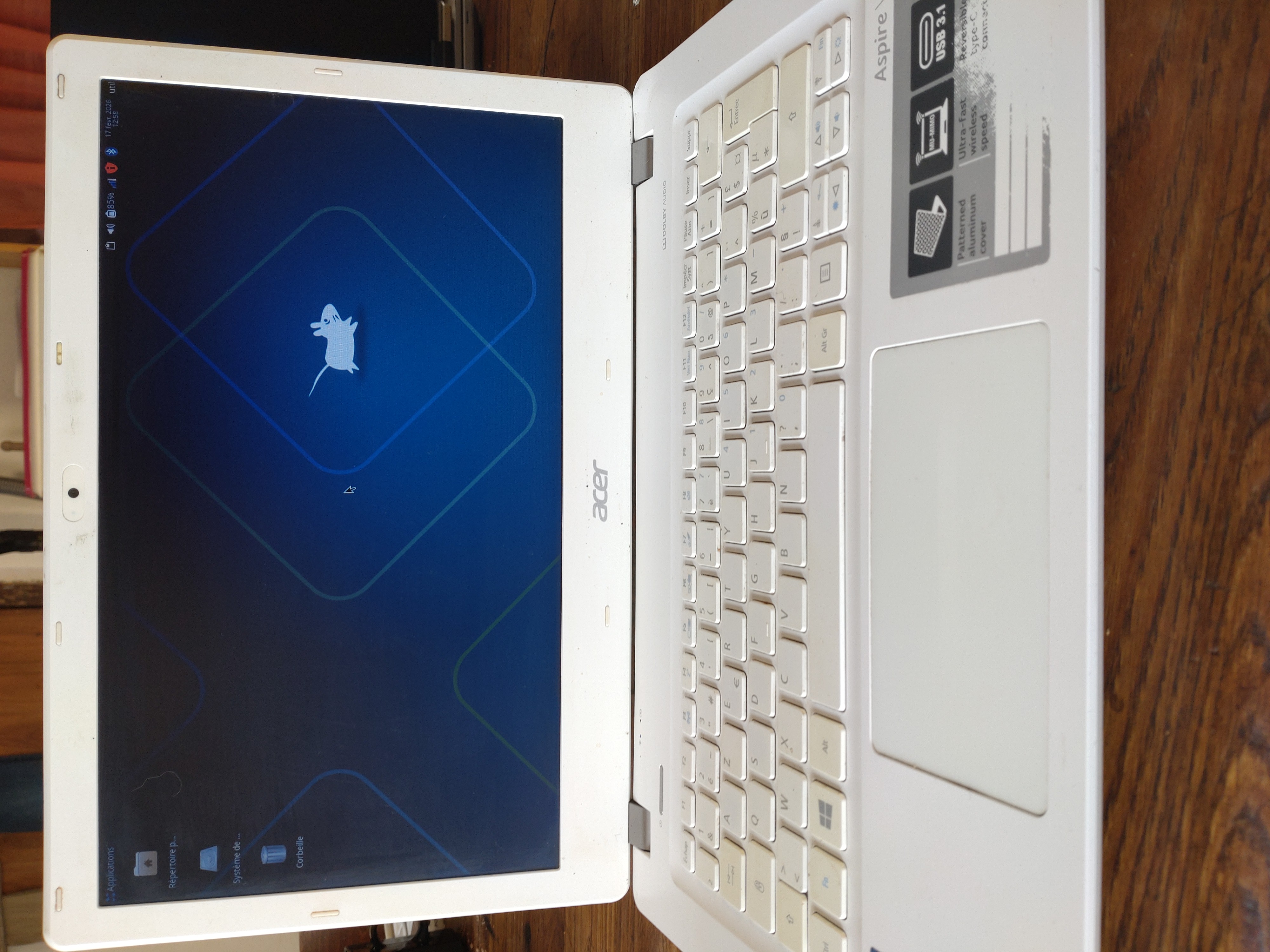 Acer Aspire V3-372-52DV